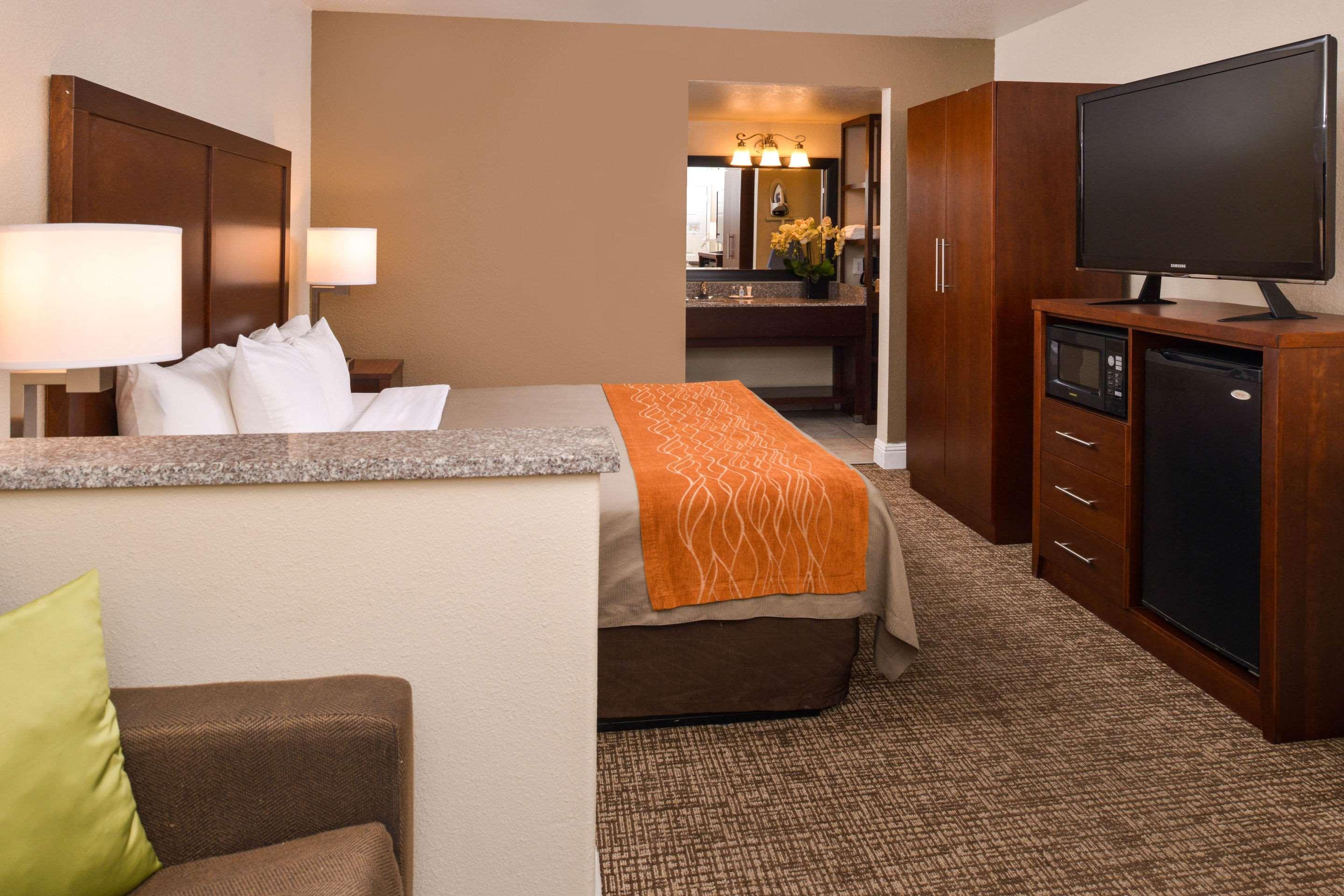 Comfort Inn & Suites Rancho Cordova-Sacramento Dış mekan fotoğraf